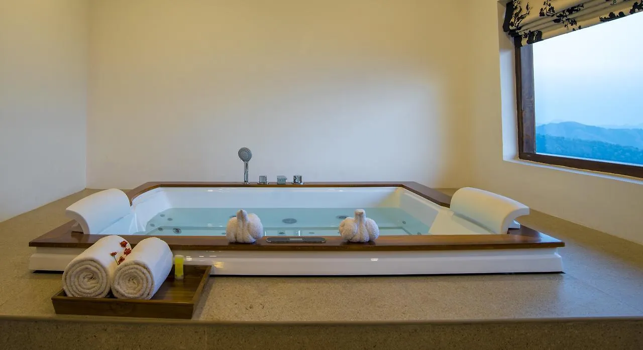 Chinnakanal Olive Golden Ridge Resort הודו